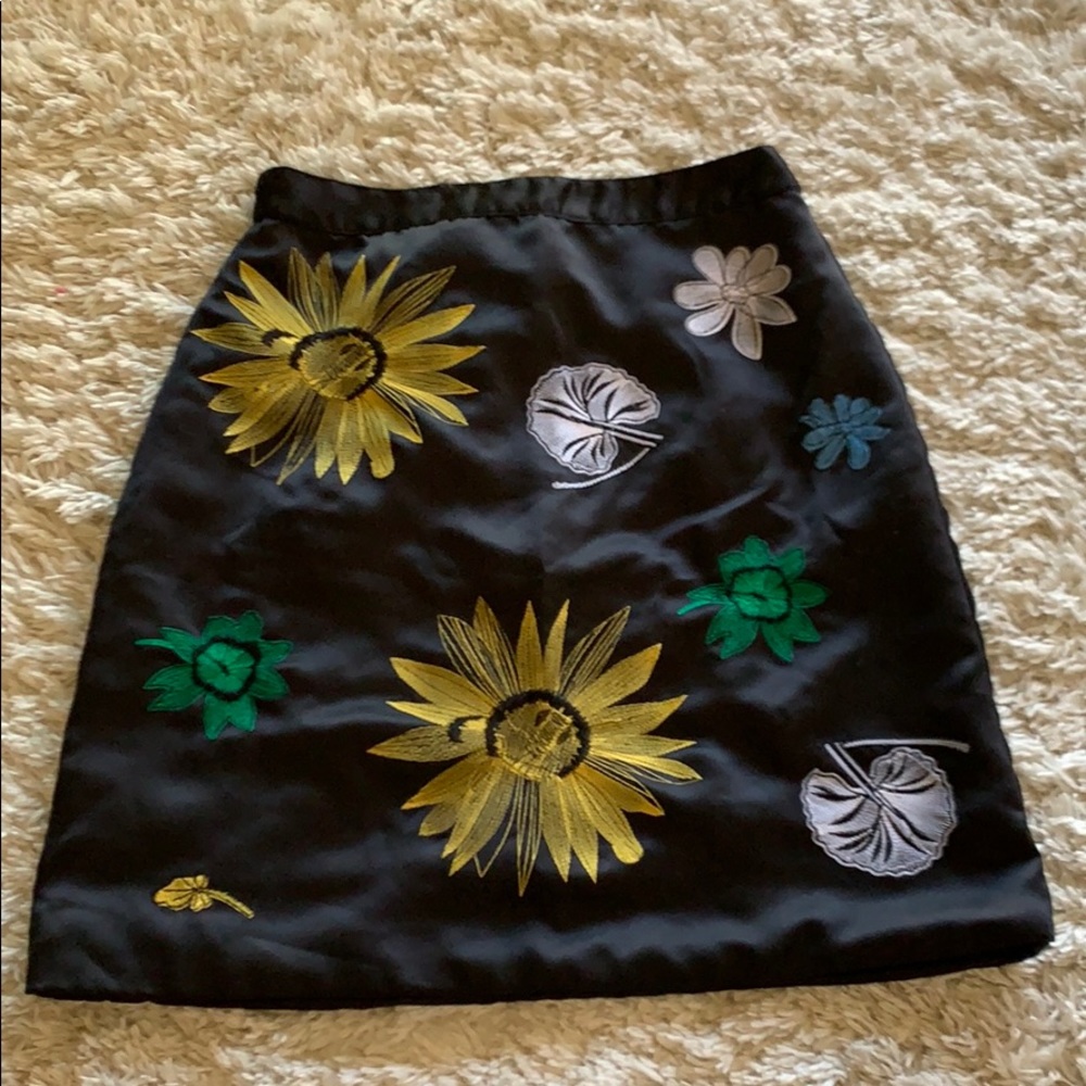 Topshop silk-like mini skirt flower embellishment